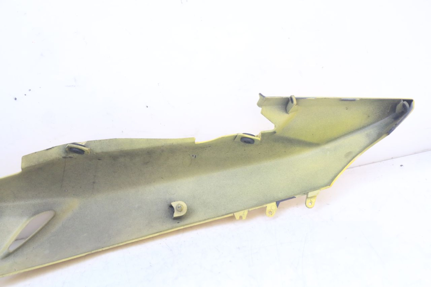 photo de CARENADO TRASERO DERECHA SUZUKI GS F 500 (2004 - 2007) - Recambio usado revisado