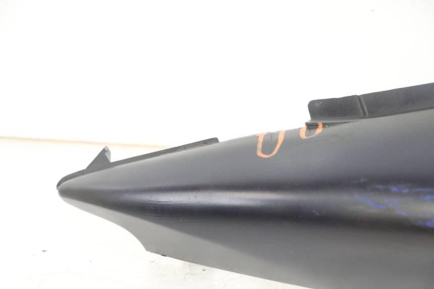 photo de CARENADO TRASERO DERECHA SUZUKI SV S 650 (1999 - 2002) - Características distintivas