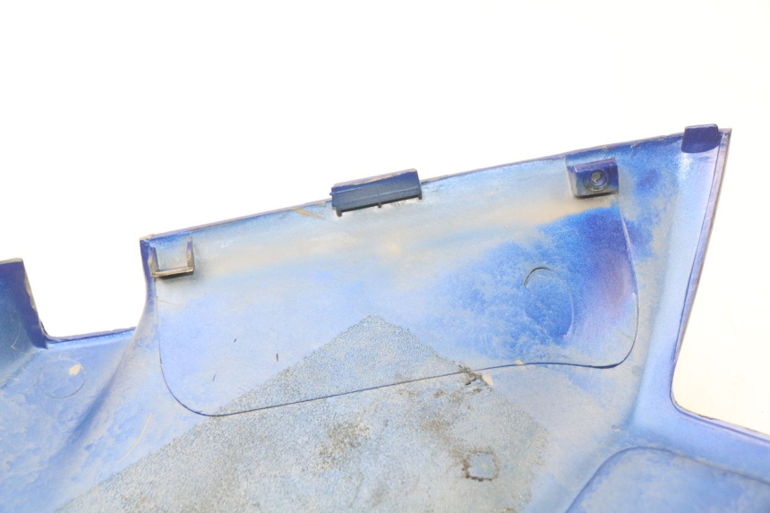 photo de CARENADO TRASERO DERECHA PEUGEOT SV 50 (1992 - 2004) - Detalles de los puntos de fijación