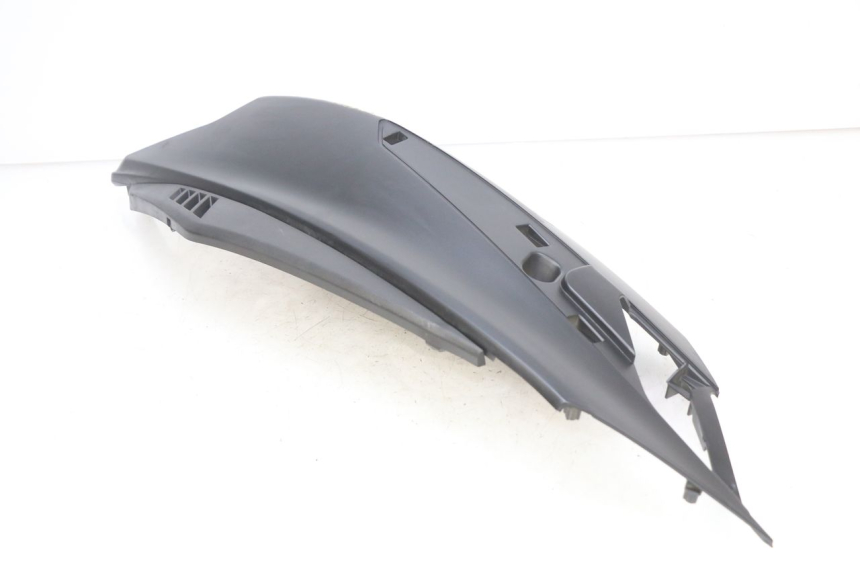 photo de FLANCO TRASERO DERECHO APRILIA SXR 50 (2021 - 2023) - Otra perspectiva