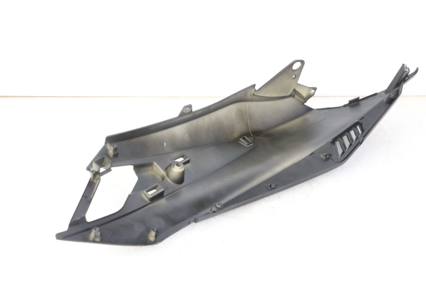 photo de FLANCO TRASERO DERECHO APRILIA SXR 50 (2021 - 2023) - Otra perspectiva