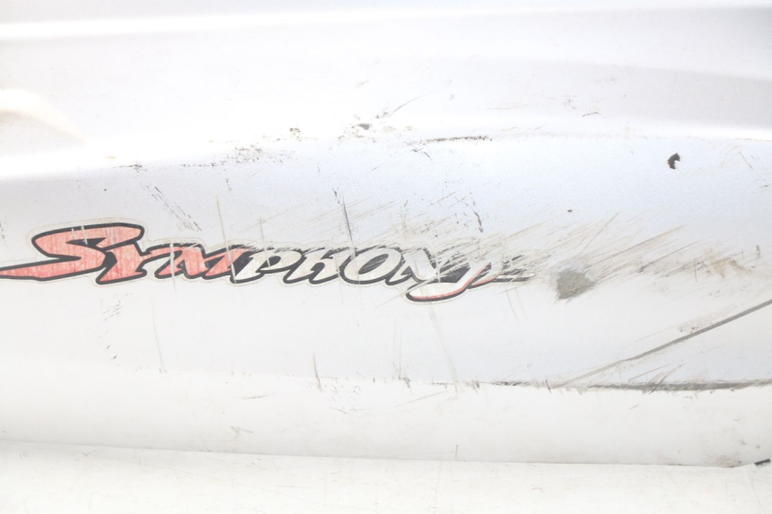 photo de CARENADO TRASERO DERECHA SYM SYMPHONY 50 (2009 - 2015) - Otra vista del artículo