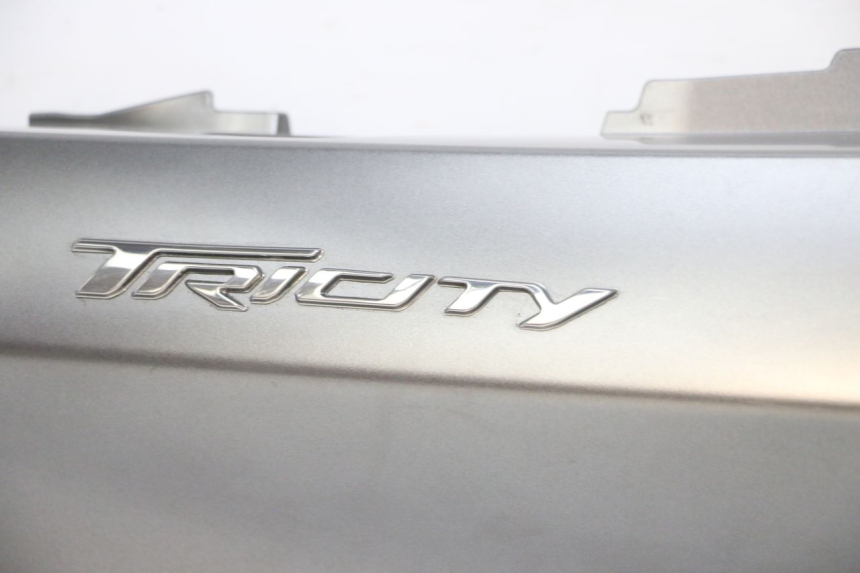photo de CARENADO TRASERO DERECHA YAMAHA TRICITY 300 (2020 - 2024) - Foto de producto adicional