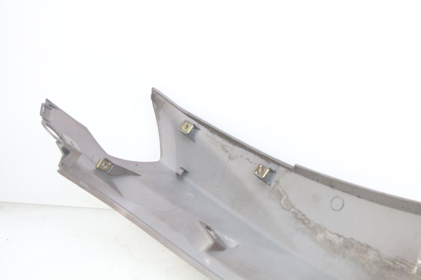 photo de FLANCO TRASERO DERECHO PEUGEOT TWEET 4T 50 (2010 - 2014) - Primer plano técnico