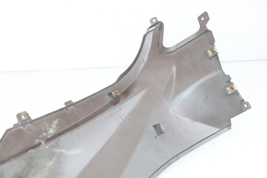 photo de FLANCO TRASERO DERECHO PEUGEOT TWEET 4T 50 (2010 - 2014) - Detalles de los puntos de fijación