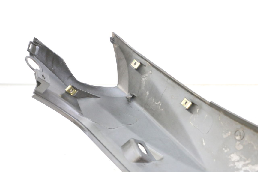 photo de CARENADO TRASERO DERECHA PEUGEOT TWEET 4T 50 (2018 - 2022) - Otra perspectiva