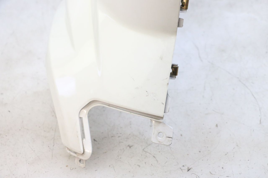 photo de CARENADO TRASERO DERECHA PEUGEOT TWEET PRO EFI 4T 50 (2021 - 2022) - Características distintivas