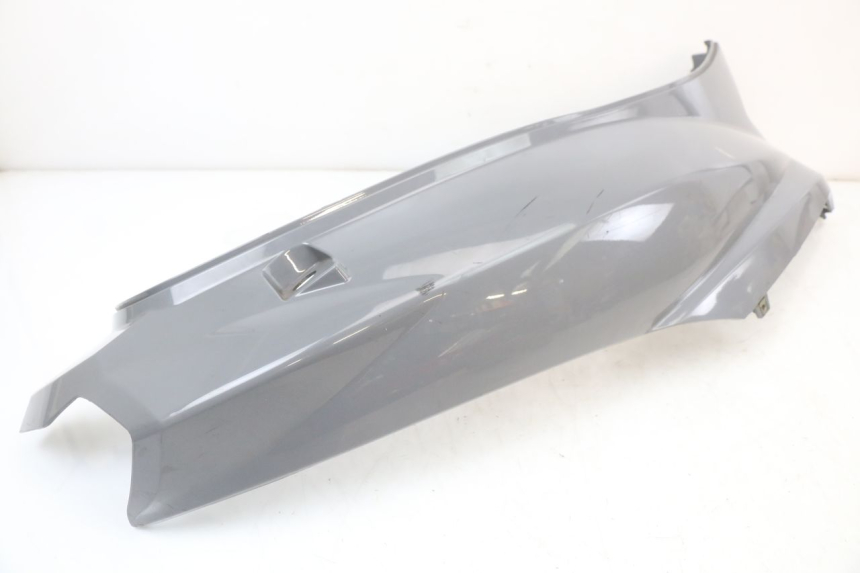 photo de CARENADO TRASERO DERECHA PEUGEOT TWEET 125 (2018 - 2021) - Detalle de la pieza