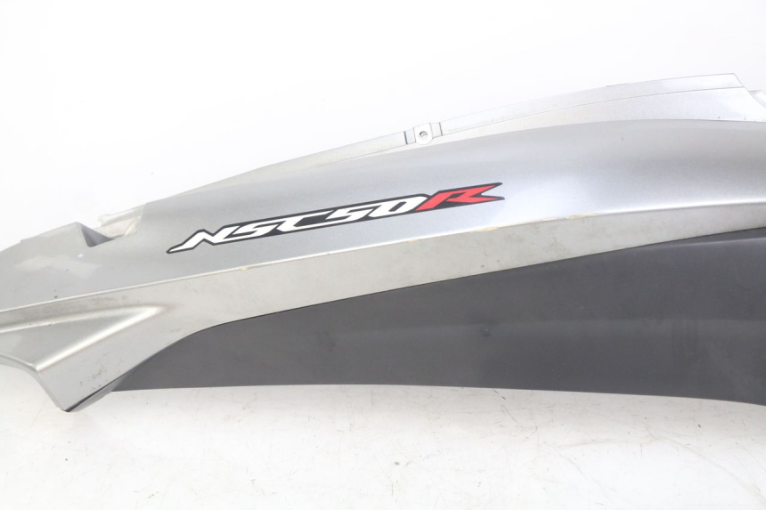 photo de FLANCO TRASERO DERECHO HONDA VISION NSC R 50 (2013 - 2015) - Recambio usado revisado