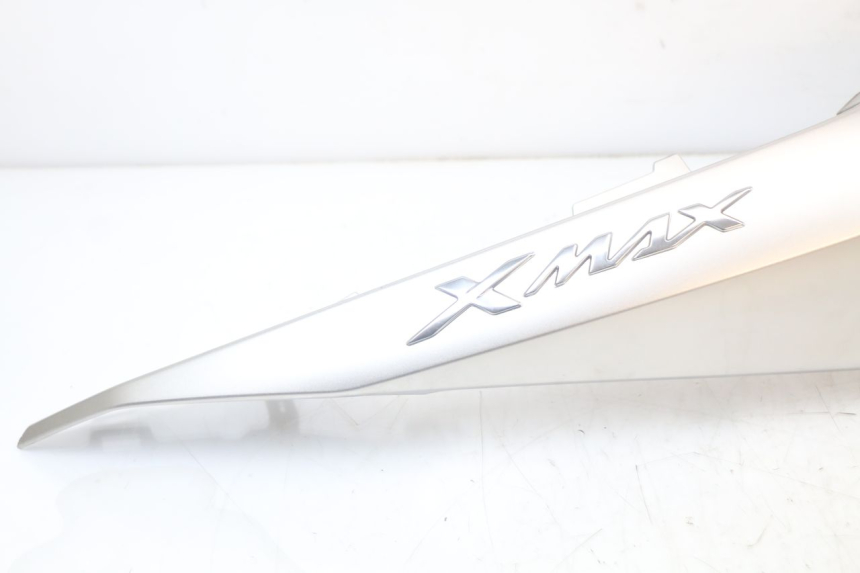 photo de FLANCO TRASERO DERECHO YAMAHA XMAX X-MAX ABS 125 (2017 - 2020) - Detalle de la pieza