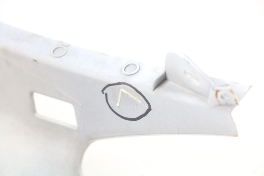 photo de FLANCO TRASERO DERECHO YAMAHA XMAX X-MAX 125 (2006 - 2009) - Otra perspectiva