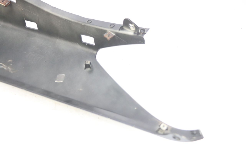 photo de FLANCO TRASERO DERECHO YAMAHA XMAX X-MAX 125 (2006 - 2009) - Zoom estado de uso