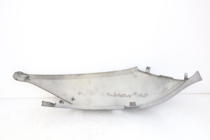 photo de FLANCO TRASERO DERECHO YAMAHA XMAX X-MAX 125 (2006 - 2009) - Detalle de la pieza