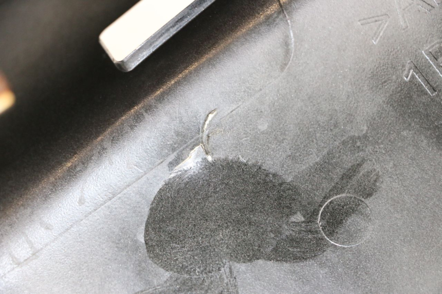 photo de FLANCO TRASERO DERECHO YAMAHA XMAX X-MAX 125 (2006 - 2009) - Zoom estado de uso