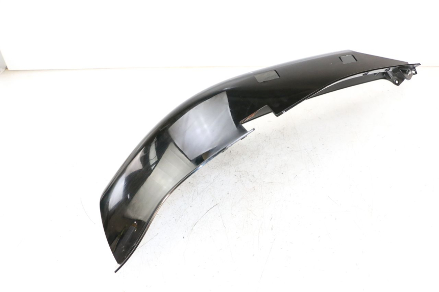 photo de FLANCO TRASERO DERECHO YAMAHA XMAX X-MAX 125 (2006 - 2009) - Estado de la superficie y material