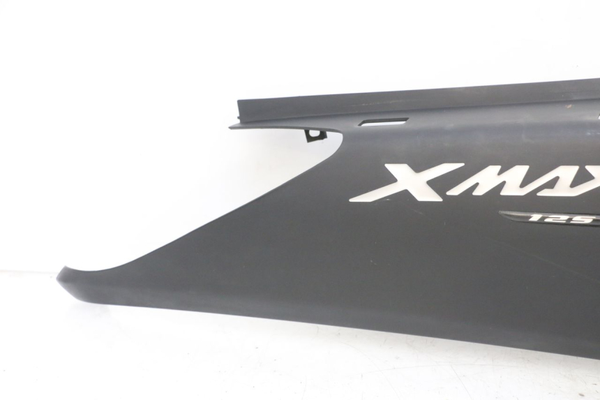 photo de FLANCO TRASERO DERECHO YAMAHA XMAX X-MAX 125 (2006 - 2009) - Estado de la superficie y material