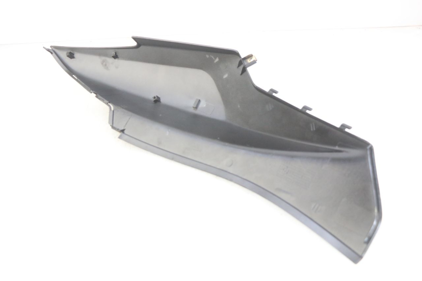 photo de FLANCO TRASERO DERECHO SYM X-PRO 4T 50 (2014 - 2021) - Primer plano técnico