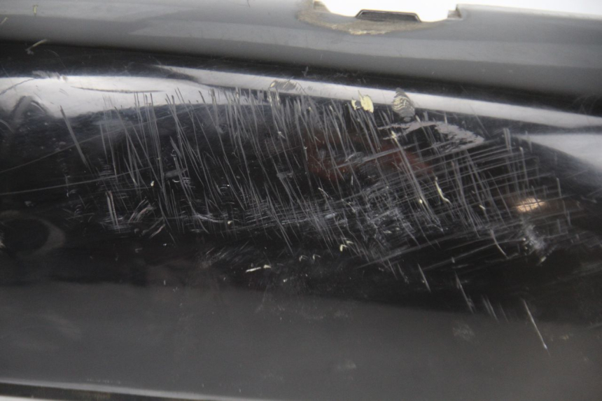 photo de FLANCO TRASERO DERECHO PIAGGIO X9 EVOLUTION 125 (2003 - 2007) - Otra perspectiva