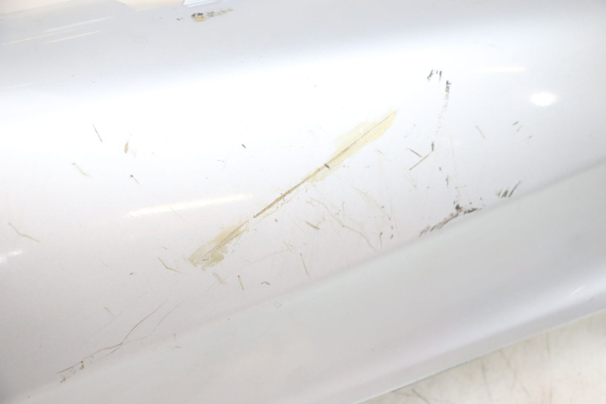 photo de CARENADO TRASERO DERECHA PIAGGIO X9 125 (2000 - 2003) - Detalle de la pieza