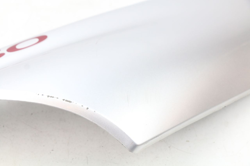 photo de FLANCO TRASERO DERECHO SUZUKI XF FREEWIND 650 (1997 - 2003) - Primer plano técnico