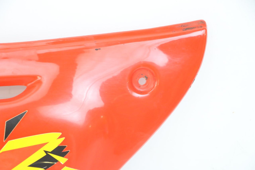 photo de FLANCO TRASERO DERECHO PEUGEOT XP6 50 (1997 - 2003) - Detalles de los puntos de fijación