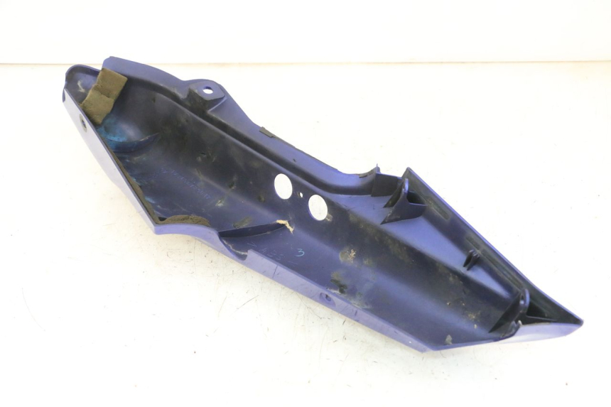 photo de CARENADO TRASERO DERECHA YAMAHA FZS FAZER 600 (2001 - 2003) - Zoom estado de uso