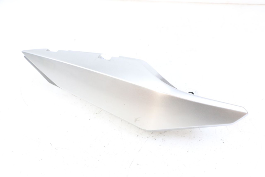 photo de CARENADO TRASERO DERECHA YAMAHA XJ6 600 (2008 - 2016) - Vista principal