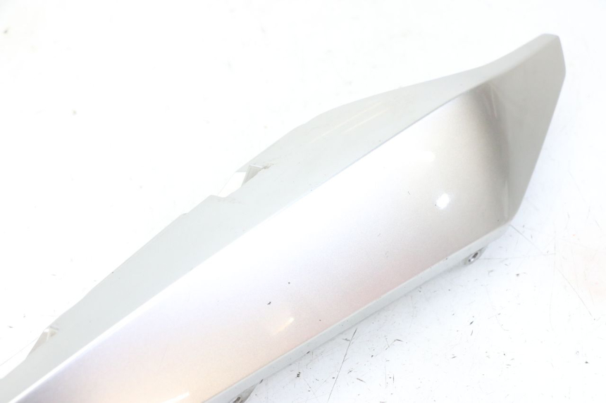 photo de CARENADO TRASERO DERECHA YAMAHA XJ6 600 (2008 - 2016) - Zoom estado de uso