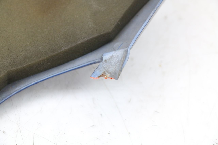 photo de CARENADO TRASERO DERECHA YAMAHA YE ZEST 50 (1992 - 1998) - Otra vista del artículo