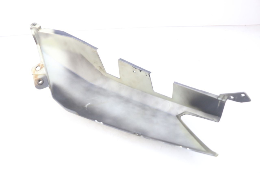 photo de FLANCO TRASERO DERECHO YAMASAKI YM T 125 (2015 - 2020) - Otra perspectiva