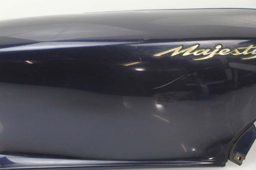 photo de CARENADO TRASERO DERECHA YAMAHA YP MAJESTY 125 (1998 - 2001) - Estado de la superficie y material