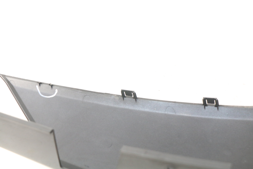 photo de CARENADO TRASERO DERECHA YAMAHA YP X-MAX XMAX 400 (2014 - 2017) - Recambio usado revisado