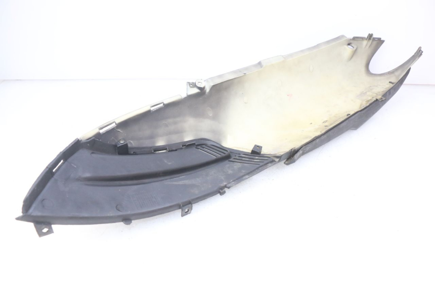 photo de FLANCO TRASERO DERECHO YIYING YY50QT-10 50 (2007 - 2022) - Primer plano técnico