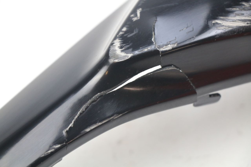 photo de FLANCO TRASERO DERECHO KAWASAKI Z 650 (2016 - 2019) - Primer plano técnico