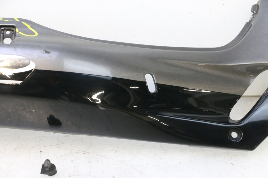 photo de CARENADO TRASERO DERECHA KAWASAKI ZZR 600 (1995 - 2004) - Otra perspectiva