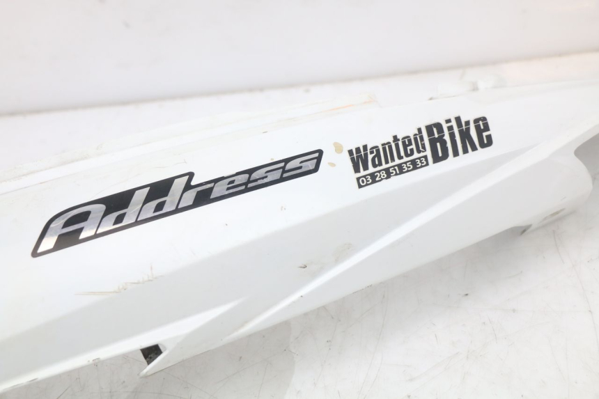 photo de CARENADO TRASERO IZQUIERDA SUZUKI ADDRESS 110 (2015 - 2020) - Primer plano técnico