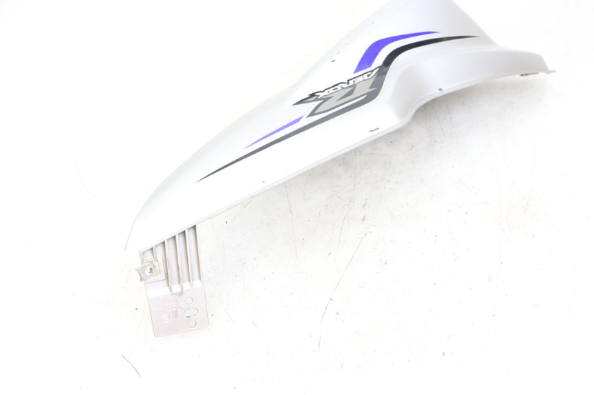 photo de FLANCO TRASERO IZQUIERDO YAMAHA AEROX 2T 50 (2013 - 2017) - Primer plano técnico