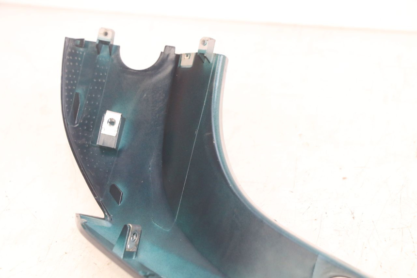 photo de FLANCO TRASERO IZQUIERDO KYMCO AGILITY 16+ 4T 50 (2018 - 2023) - Zoom estado de uso