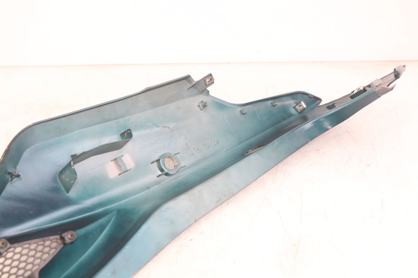 photo de FLANCO TRASERO IZQUIERDO KYMCO AGILITY 16+ 4T 50 (2018 - 2023) - Otra perspectiva