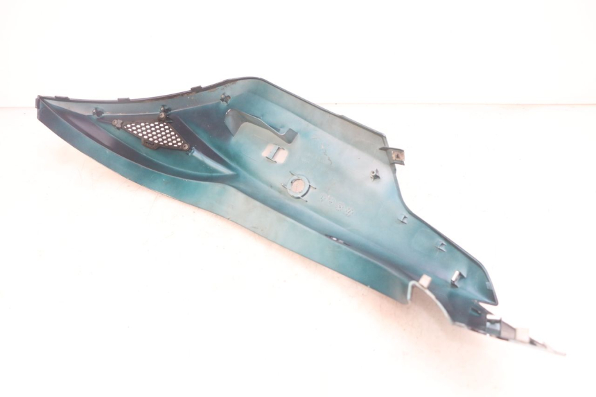 photo de FLANCO TRASERO IZQUIERDO KYMCO AGILITY 16+ 4T 50 (2018 - 2023) - Detalles de los puntos de fijación