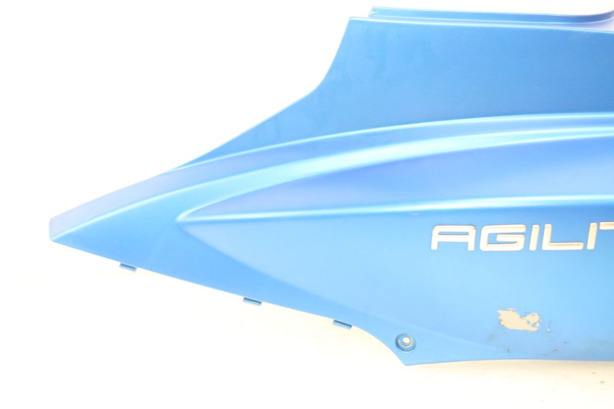 photo de FLANCO TRASERO IZQUIERDO KYMCO AGILITY 4T 50 (2018 - 2022) - Zoom sobre los componentes