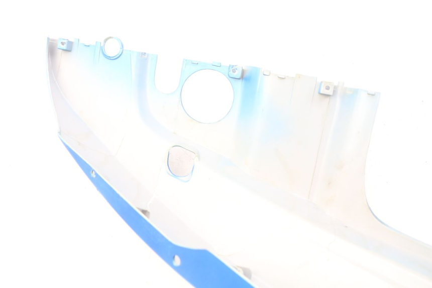 photo de FLANCO TRASERO IZQUIERDO KYMCO AGILITY 4T 50 (2018 - 2022) - Primer plano técnico