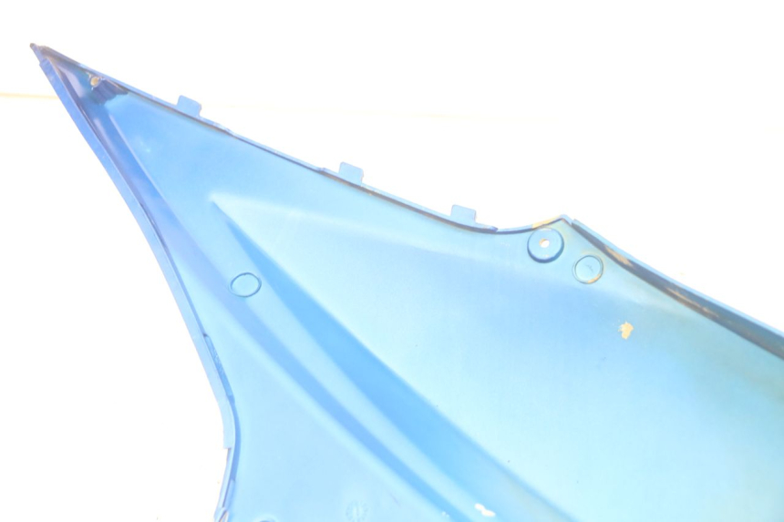 photo de FLANCO TRASERO IZQUIERDO KYMCO AGILITY 4T 50 (2005 - 2018) - Primer plano técnico