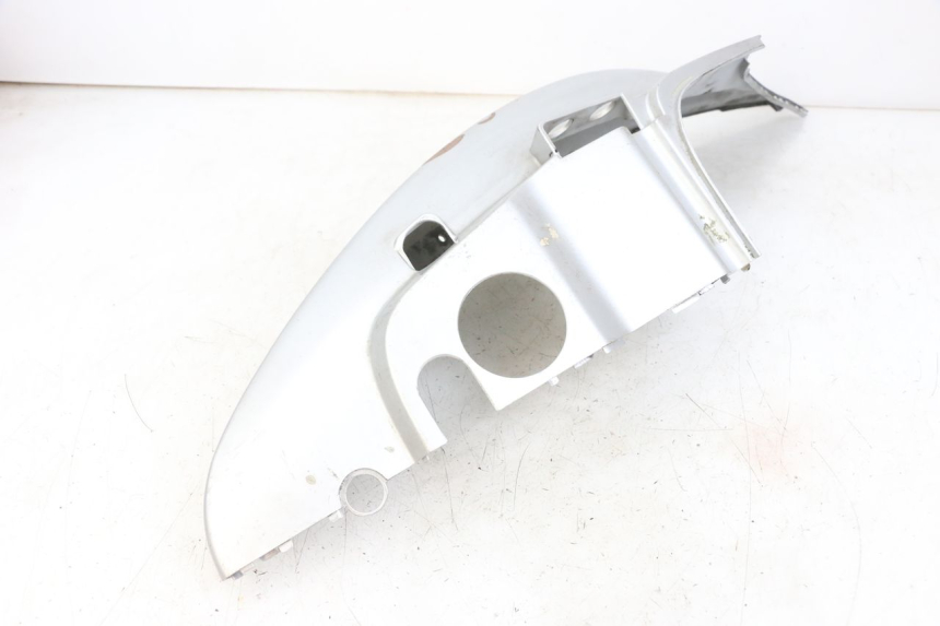 photo de FLANCO TRASERO IZQUIERDO KYMCO AGILITY 4T 50 (2005 - 2018) - Características distintivas