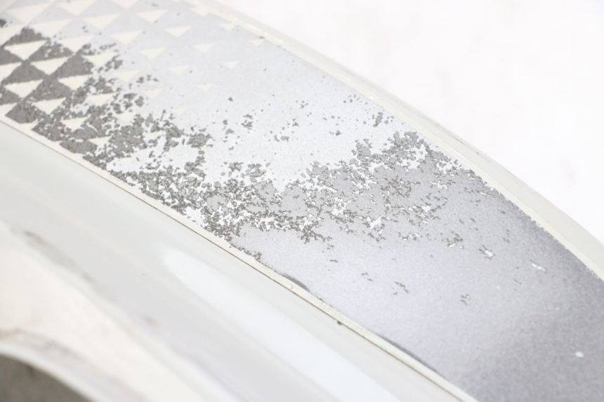 photo de FLANCO TRASERO IZQUIERDO KYMCO AGILITY 4T 50 (2018 - 2022) - Detalle de la pieza