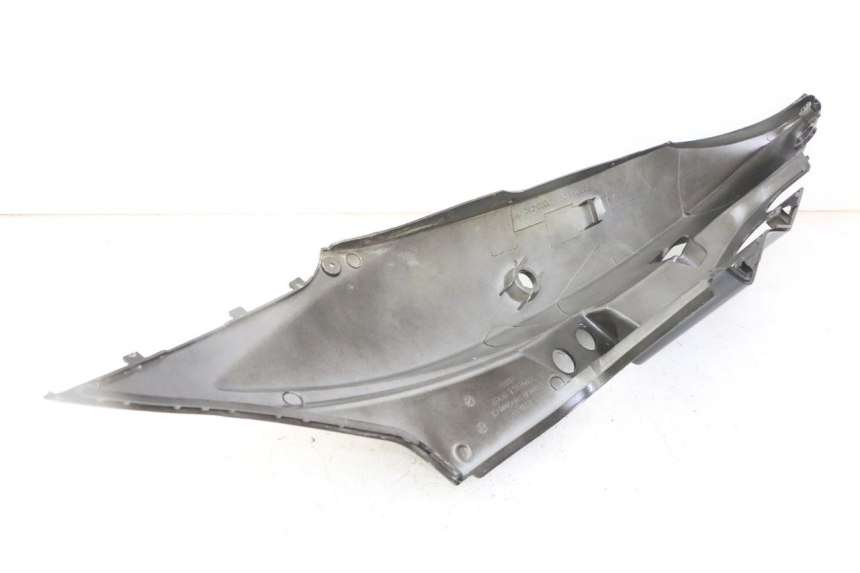 photo de FLANCO TRASERO IZQUIERDO KYMCO AGILITY 4T 50 (2005 - 2018) - Detalles de los puntos de fijación