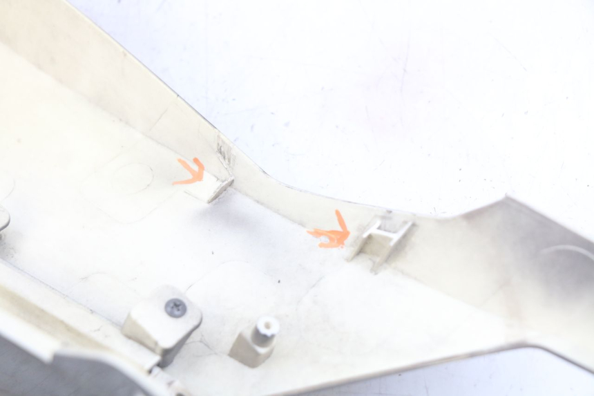 photo de FLANCO TRASERO IZQUIERDO NECO ALEXONE 125 (2017 - 2024) - Detalles de los puntos de fijación