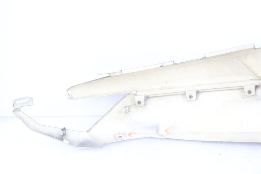 photo de FLANCO TRASERO IZQUIERDO NECO ALEXONE 125 (2017 - 2024) - Estado de la superficie y material