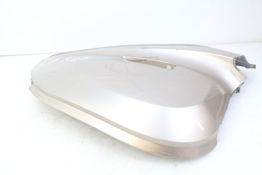 photo de FLANCO TRASERO IZQUIERDO ECCITY ARTELEC 670 1 (2013 - 2017) - Estado de la superficie y material