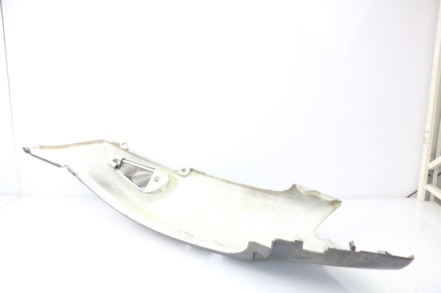 photo de FLANCO TRASERO IZQUIERDO JONWAY AZTRAL 125 (2008 - 2017) - Otra perspectiva